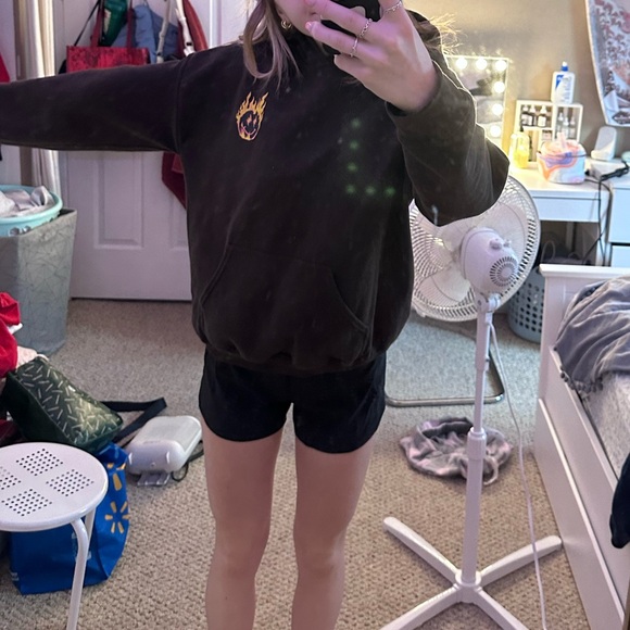 Printed pink patch hoodie - Picture 2 of 5